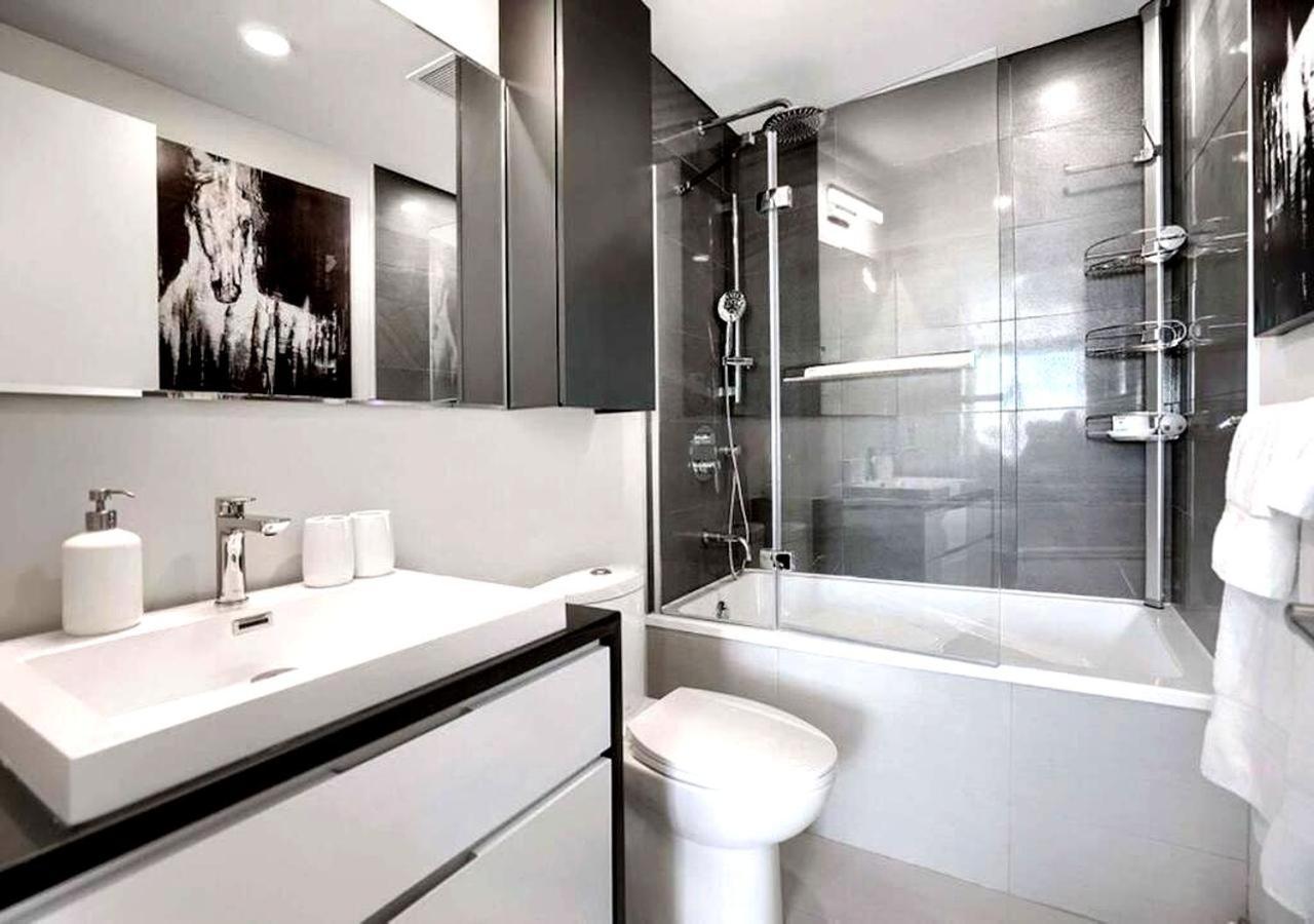 Spectacular Skyline Views - Downtown Montreal - Luxury Condo & Penthouse Δωμάτιο φωτογραφία